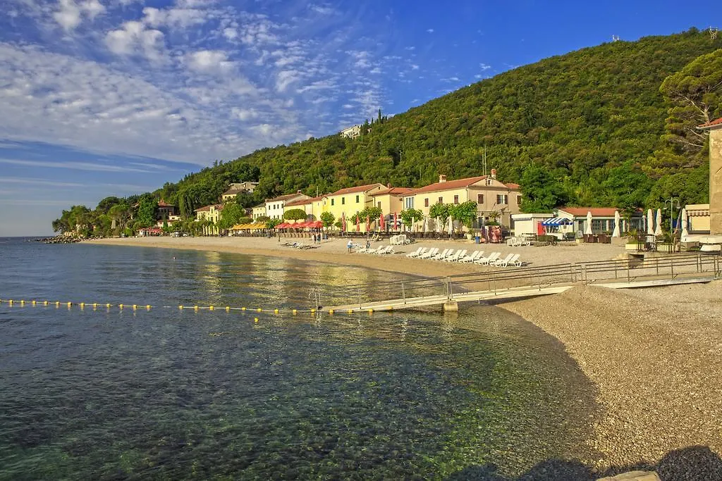 ***  Hotel Villa Privileggio Moscenicka Draga Croatia